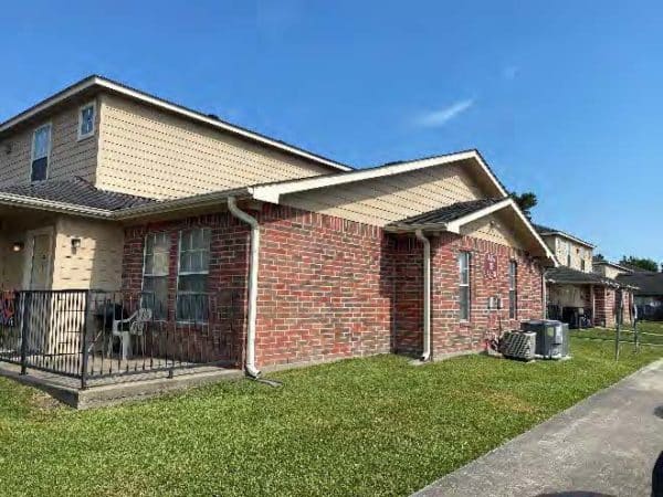 Huffman Hollow Apartments