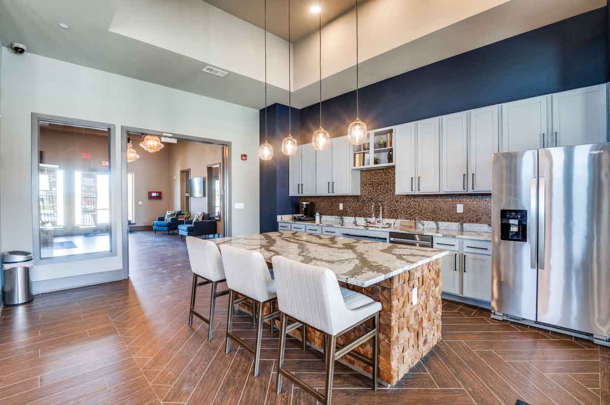 web-1711-w-francis-ave-midland-tx-79701-High-Res-20